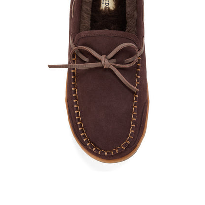 Men's Fireside by Dearfoams Forster Genuine Shearling Moc With Stitching - US 8555